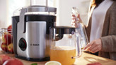Centrifugal juicer VitaJuice 4 1000 W Silver, Black