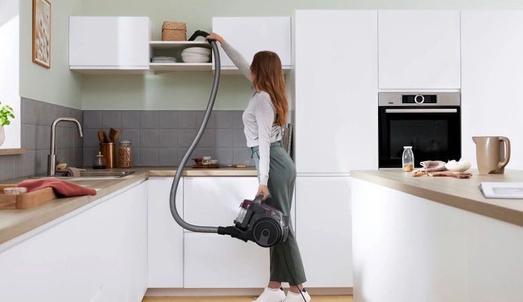 جاروبرقی مخزن دار بوش مدل BGC05AAA1